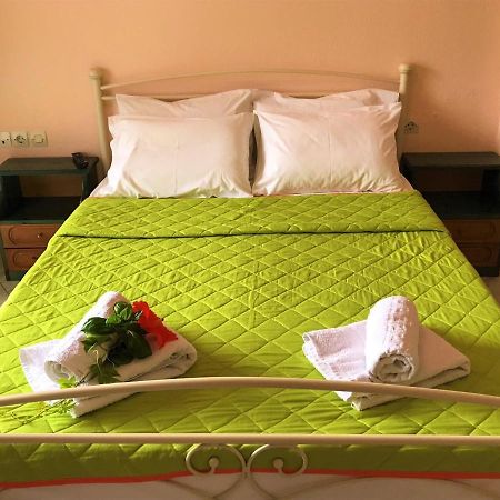 Elli Rooms Patitiri  Luaran gambar